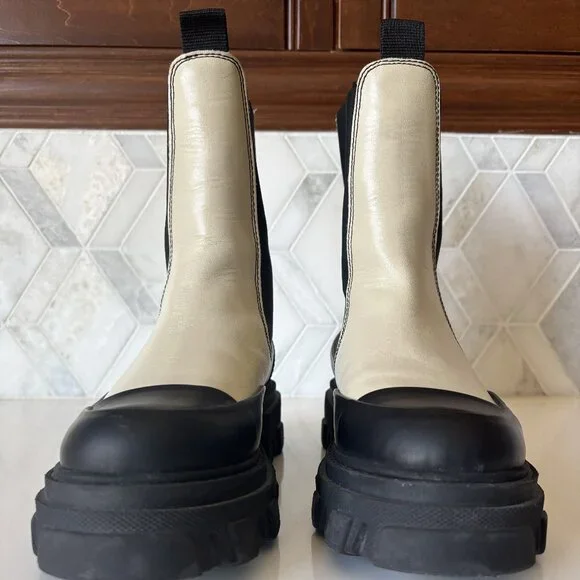 Ganni Size 38/8 Mid Tall White Combat Boot Pull On Chelsea Lug Sole Ankle Placid - Picture 2 of 9